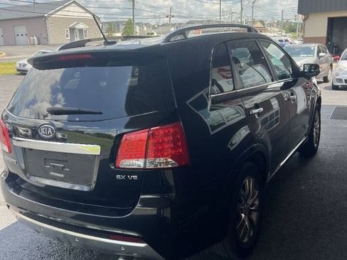 Used 2011 Kia Sorento SX AWD/4WD image 4