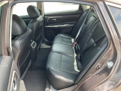 Used 2016 Nissan Altima 2.5 SL FWD image 26