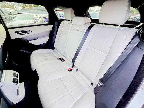 Used 2023 Land Rover Range Rover Velar R-Dynamic S image 31