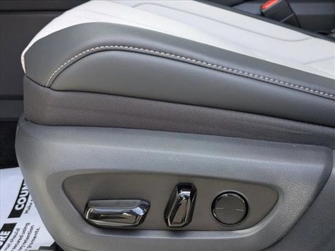 New 2026 Lexus TX 500h AWD image 4