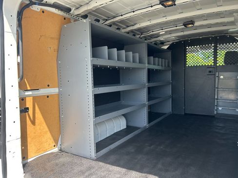 Used 2018 Nissan NV 2500 SV image 26