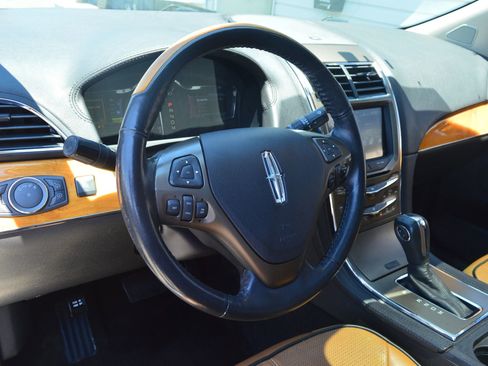 Used 2011 Lincoln MKX AWD w/ 102A Rapid Spec Order Code image 29