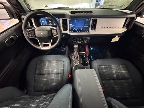 New 2026 Ford Bronco Heritage Edition AWD/4WD image 24