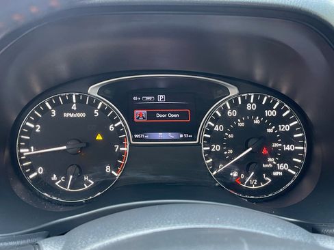 Used 2019 Nissan Pathfinder SL image 50