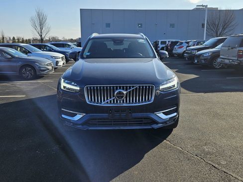 Used 2024 Volvo XC90 B6 Plus w/ Protection Package Premier image 9