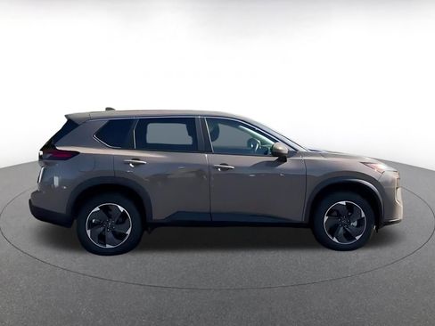 Used 2025 Nissan Rogue SV AWD/4WD image 15