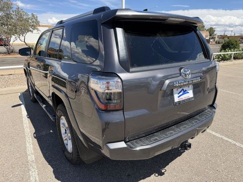 Used 2020 Toyota 4Runner SR5 AWD/4WD image 3