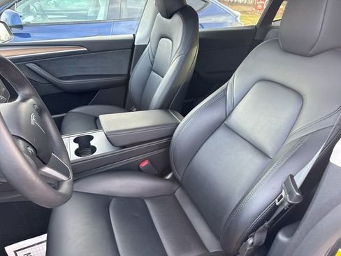 Used 2023 Tesla Model Y Long Range image 13