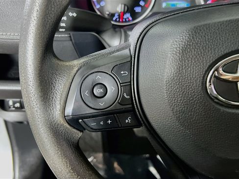 Used 2022 Toyota RAV4 LE FWD image 19