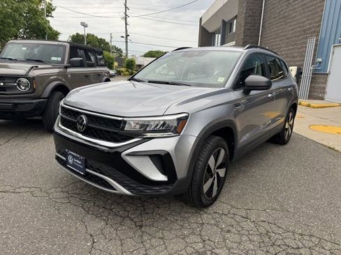 Certified 2024 Volkswagen Taos S AWD/4WD image 8