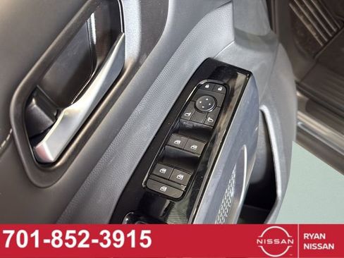 New 2026 Nissan Pathfinder SL AWD/4WD image 35