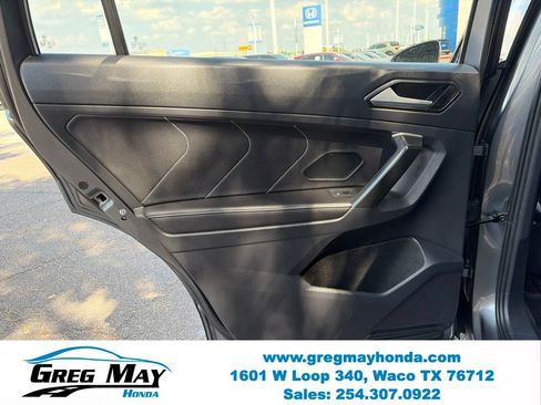 Used 2023 Volkswagen Tiguan SE FWD image 19