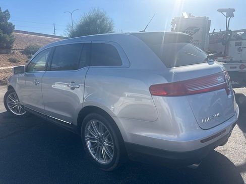 Used 2018 Lincoln MKT AWD w/ Technology Package image 2