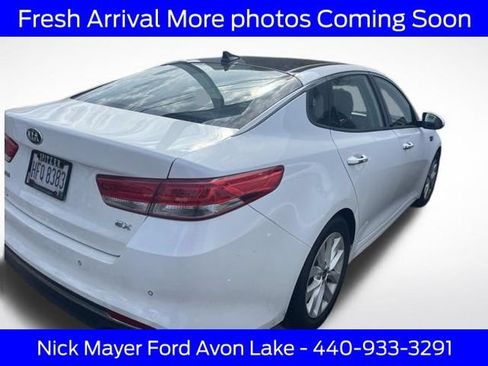 Used 2017 Kia Optima EX w/ Premium Package FWD image 6