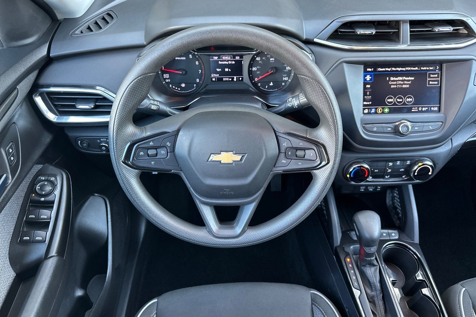 Used 2022 Chevrolet TrailBlazer LT FWD image 13