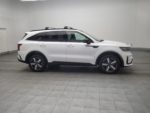 Used 2022 Kia Sorento EX w/ Panoramic Sunroof Package image 11