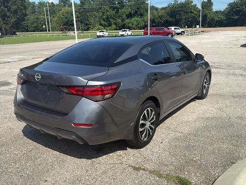 Used 2025 Nissan Sentra S FWD image 5