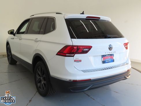 Used 2022 Volkswagen Tiguan SE FWD image 6