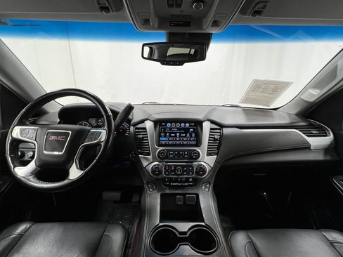 Used 2019 GMC Yukon XL SLT w/ Graphite Performance Edition AWD/4WD image 22