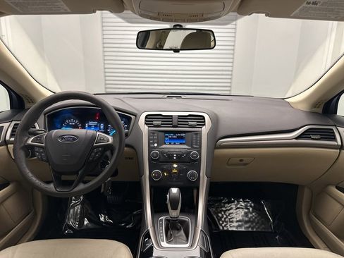 Used 2013 Ford Fusion SE FWD image 18