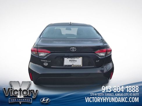 Used 2024 Toyota Corolla LE FWD image 4