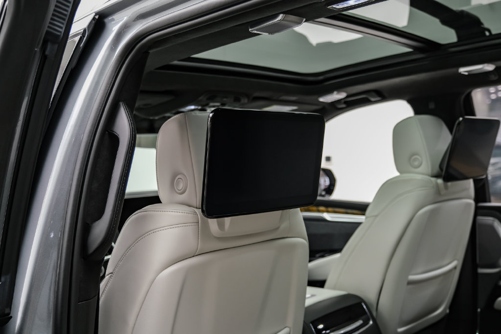 Used 2025 Cadillac Escalade Sport Platinum AWD/4WD image 43