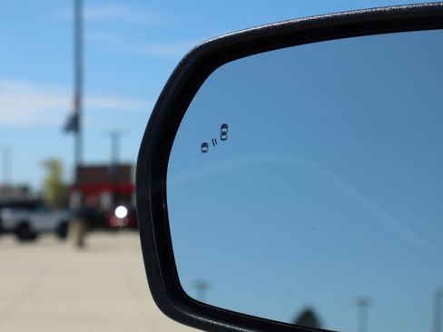 Used 2023 Ford Edge SEL w/ Convenience Package image 26