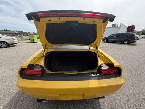 Used 2010 Dodge Challenger SRT8 w/ SRT Option Group II RWD image 23