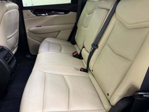 Used 2017 Cadillac XT5 Luxury w/ Driver Awareness Package image 13