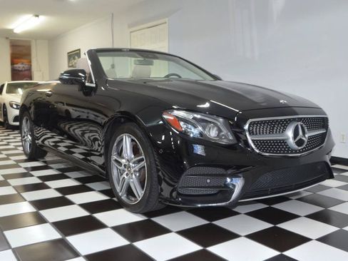 Used 2020 Mercedes-Benz E 450 4MATIC Cabriolet image 3