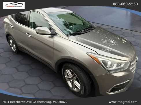 Used 2017 Hyundai Santa Fe Sport FWD image 10