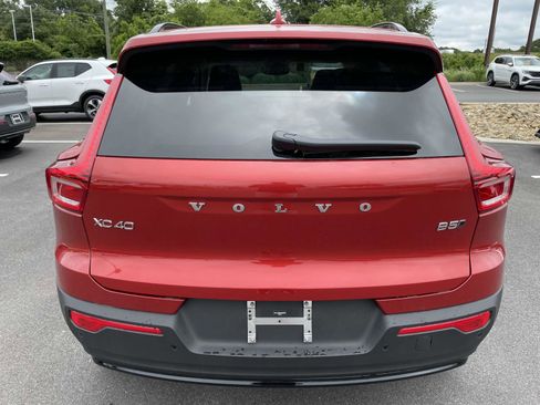 New 2025 Volvo XC40 B5 Ultra w/ Protection Package AWD/4WD image 6