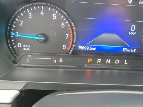 Used 2022 Ford Explorer XLT image 10