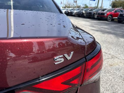 Certified 2023 Nissan Sentra SV image 9