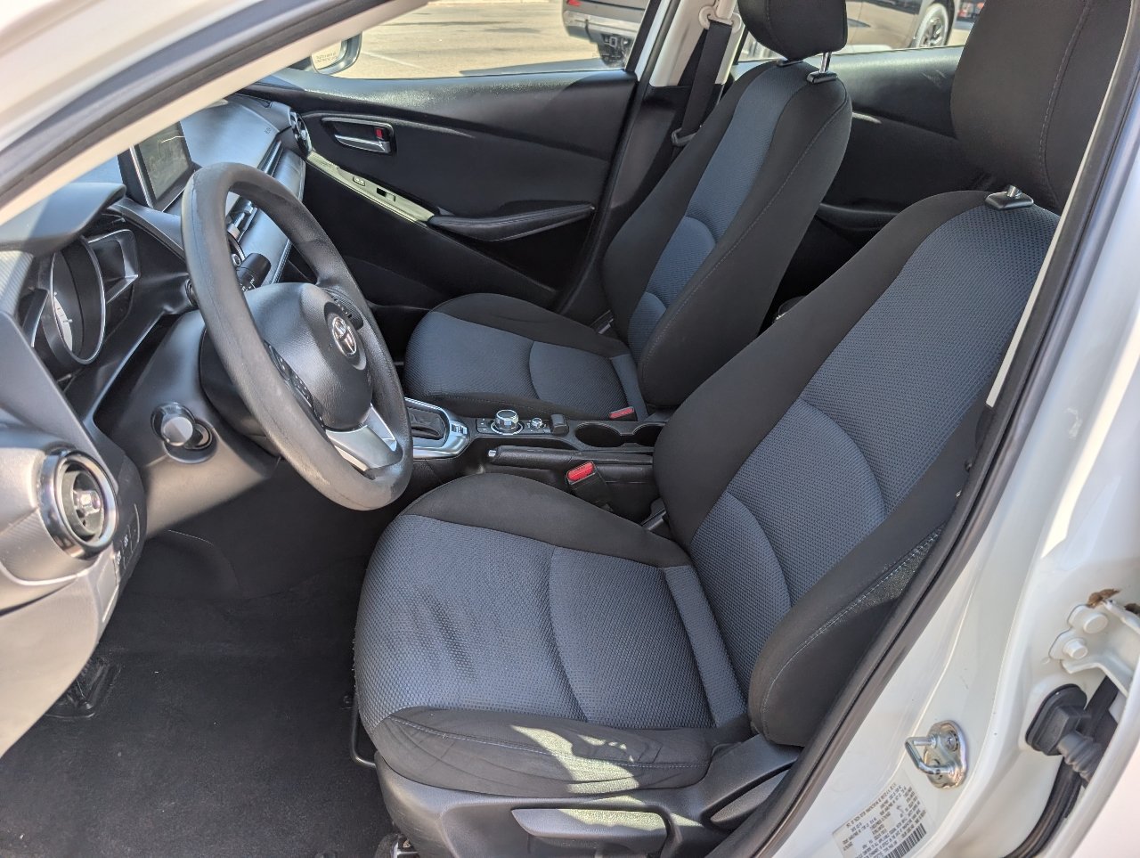 Used 2018 Toyota Yaris iA FWD image 2