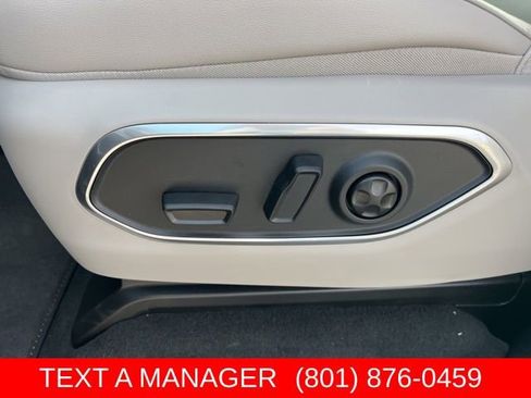 New 2026 Jeep Grand Wagoneer 4WD image 16