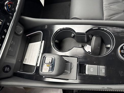 New 2026 Nissan Rogue Platinum image 18