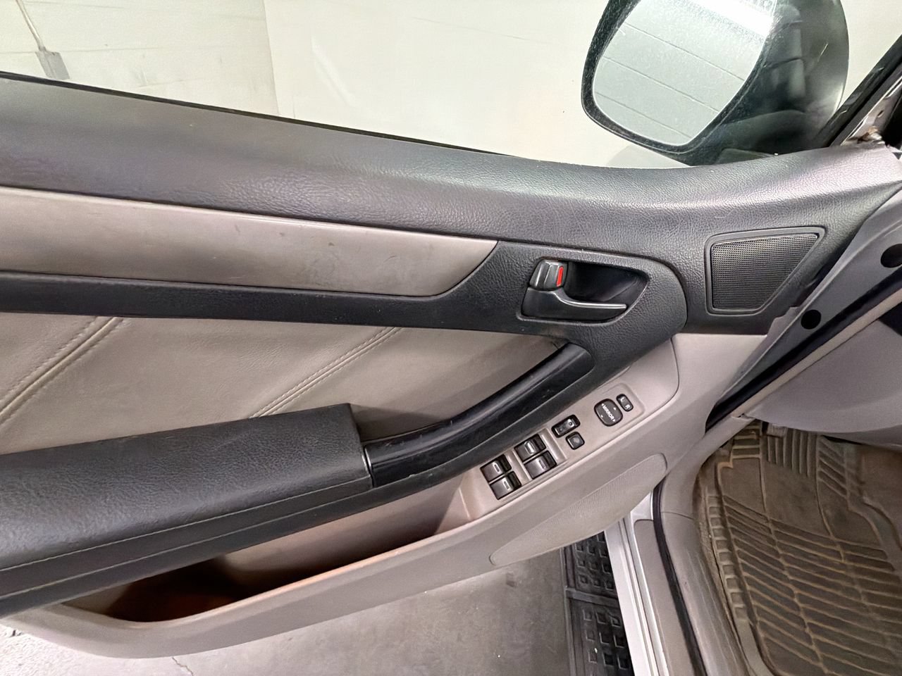Used 2005 Toyota 4Runner SR5 RWD image 21