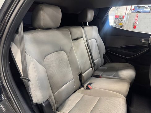 Used 2017 Hyundai Santa Fe Sport image 18