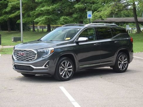 Used 2020 GMC Terrain Denali w/ Denali Premium Package AWD/4WD image 22