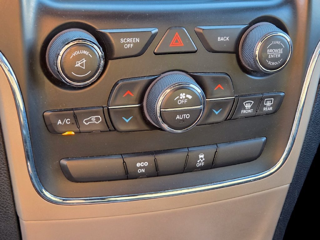 Used 2015 Jeep Grand Cherokee Laredo AWD/4WD image 30