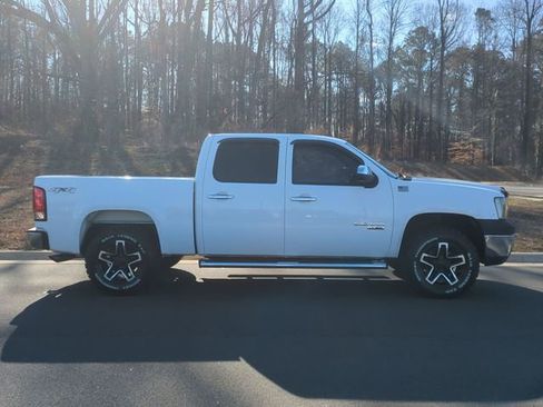 Used 2013 GMC Sierra 1500 W/T image 14
