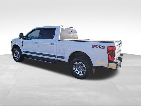 Used 2021 Ford F250 Lariat w/ Chrome Package image 14