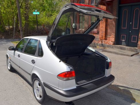 Used 1997 Saab 900 S FWD image 21