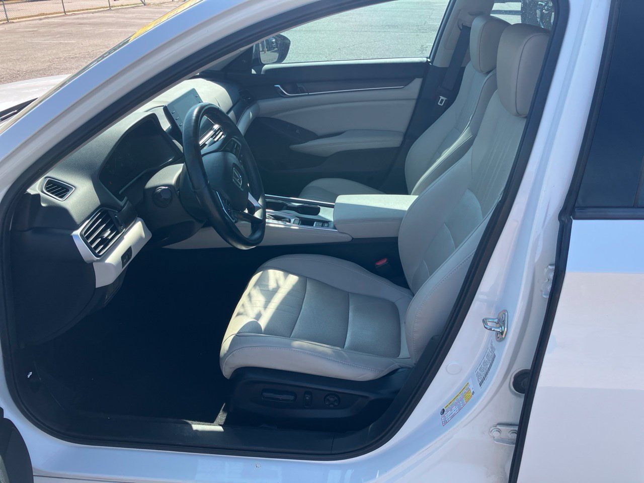 Used 2020 Honda Accord EX-L image 7