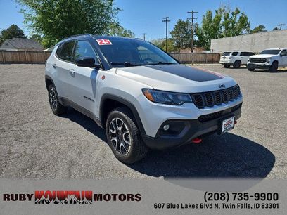Used 2025 Jeep Compass Trailhawk