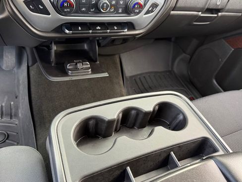 Used 2014 GMC Sierra 1500 SLE w/ SLE Value Package image 29