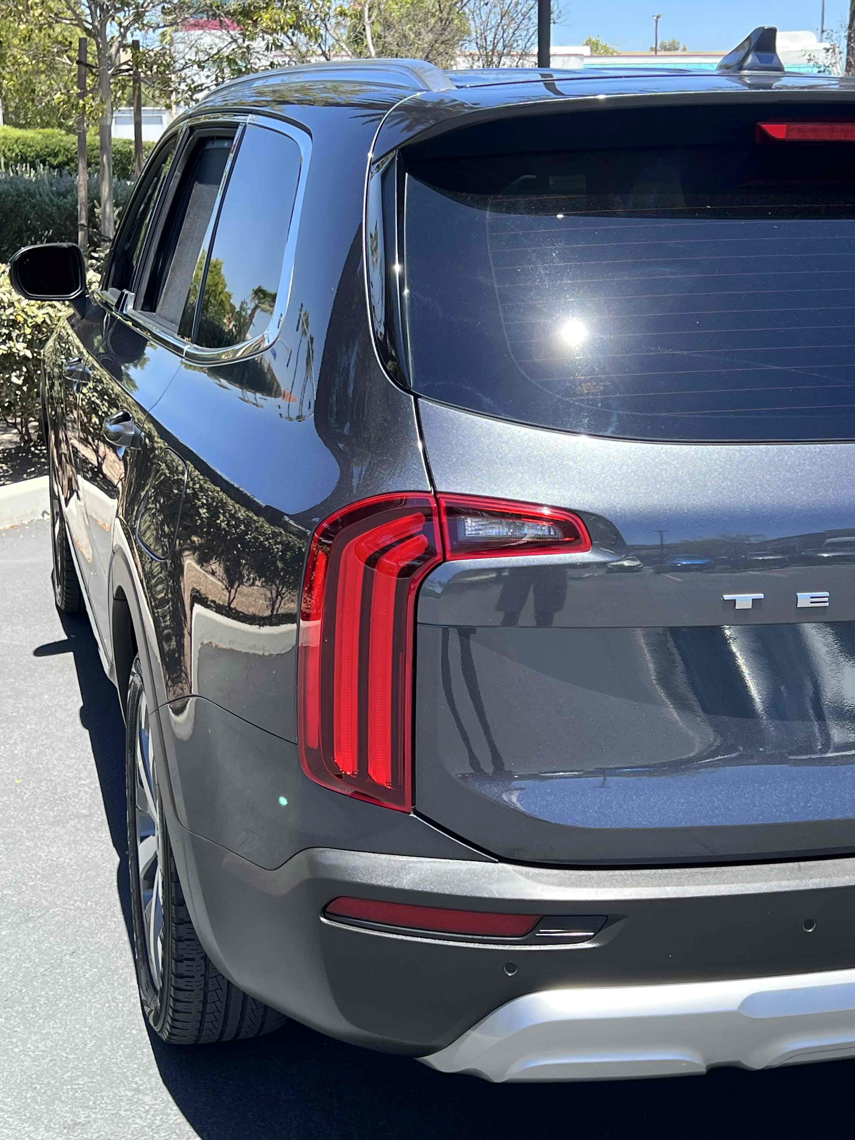 Used 2022 Kia Telluride EX w/ EX Premium Package FWD image 52