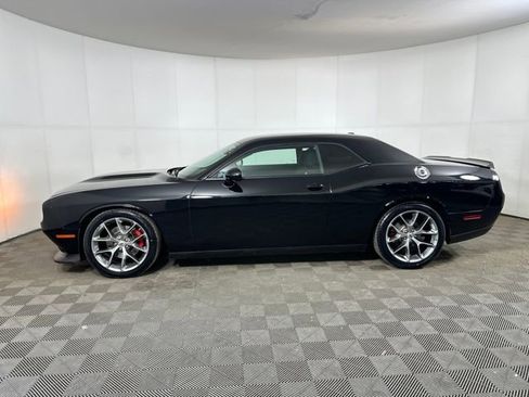 Used 2022 Dodge Challenger GT image 6