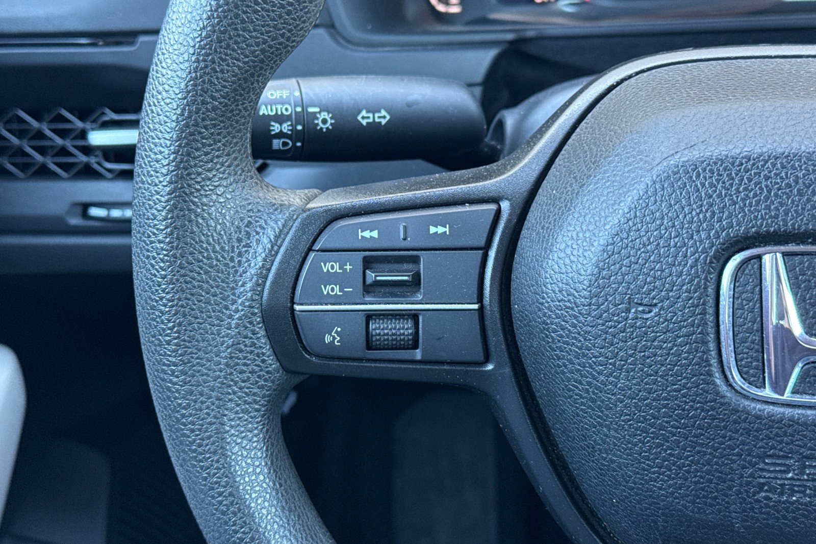 Used 2023 Honda Accord EX image 28